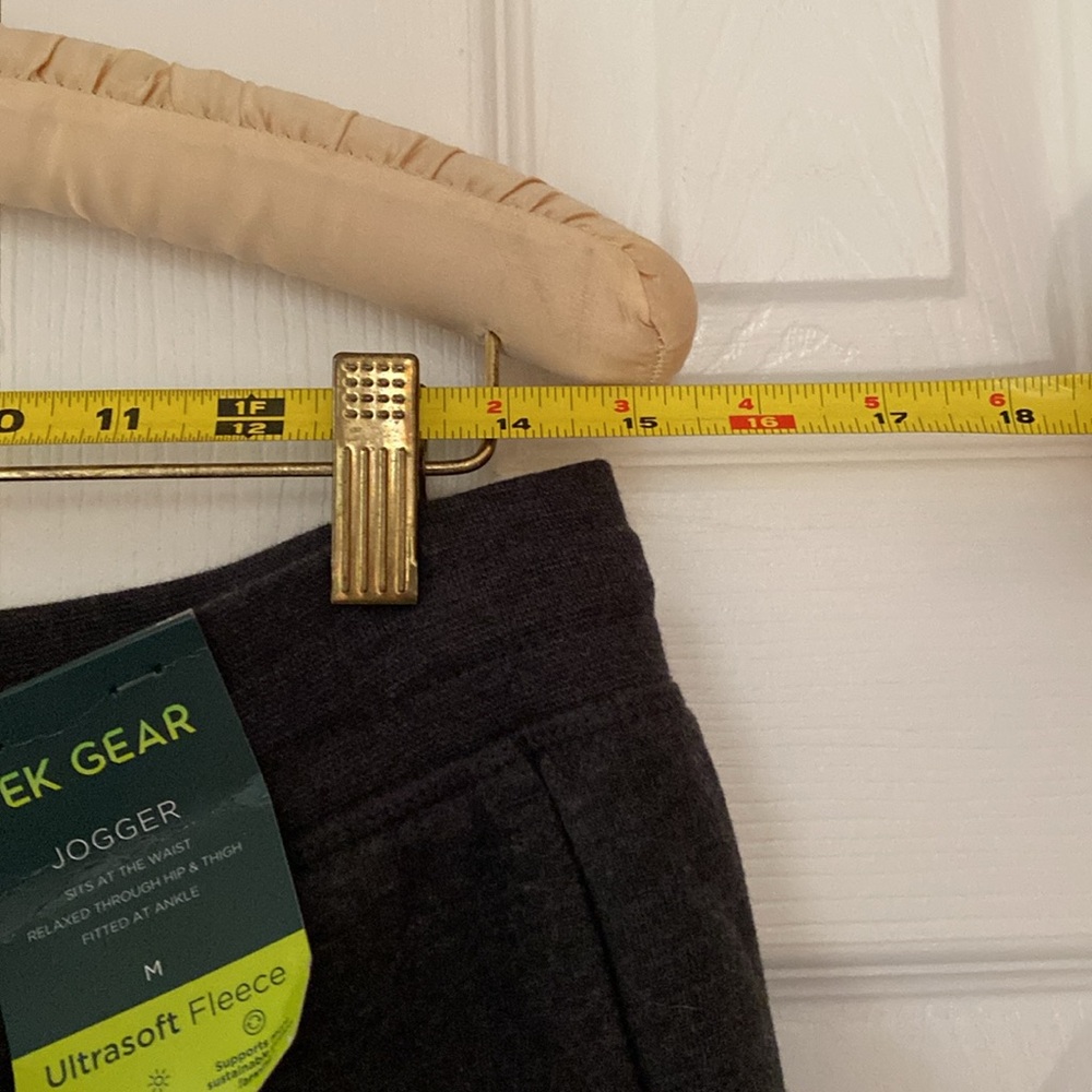 Tech gear jogger, men’s medium - Picture 7 of 8